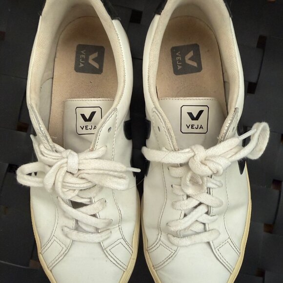 VEJA ESPALAR LOGO SNEAKER WOMEN'S - Picture 15 of 16